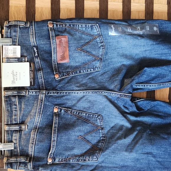 Wrangler Denim - Wrangler  Slim Fit Indigo Jeans